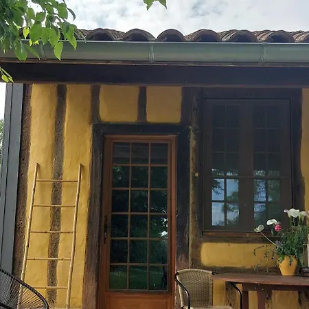 Bed & Breakfast Domaine A Marmande 3*