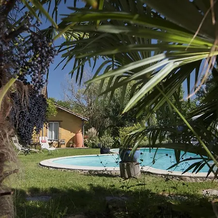 Bed & Breakfast Domaine à Marmande 4*
