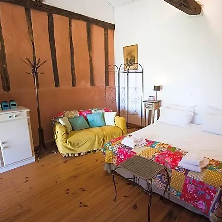 Bed & Breakfast Domaine A Marmande 4*